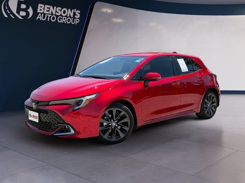 Used 2025 Toyota Corolla XSE FWD image 1