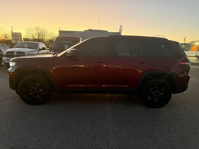 Used 2023 Jeep Grand Cherokee Altitude
