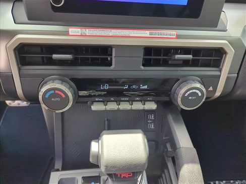 Used 2026 Toyota Tacoma TRD Sport AWD/4WD image 18