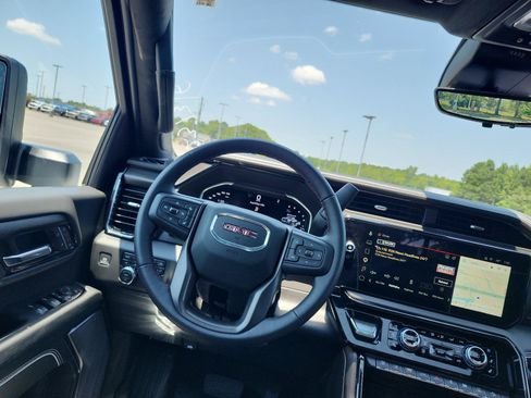 Used 2026 GMC Sierra 2500 AT4X AWD/4WD image 20