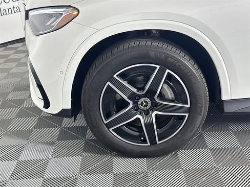 Certified 2025 Mercedes-Benz GLC 300 4MATIC image 12