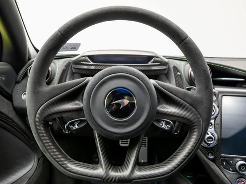 Used 2023 McLaren 720S Performance image 14