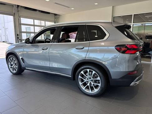 Certified 2026 BMW X5 xDrive40i AWD/4WD image 5
