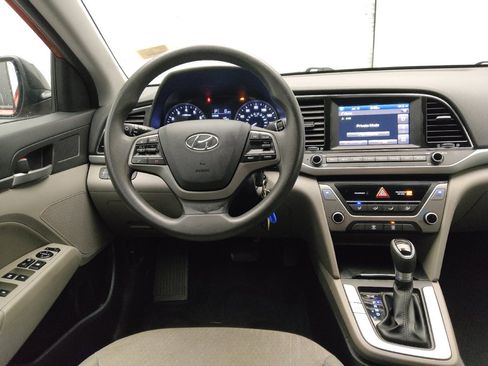 Used 2017 Hyundai Elantra SE FWD image 22