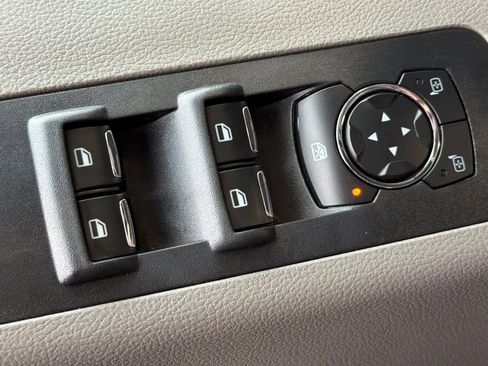 Used 2017 Ford F150 XLT w/ Trailer Tow Package image 15