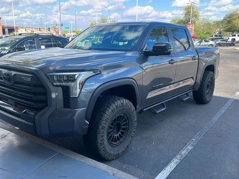 Used 2025 Toyota Tundra Limited image 2