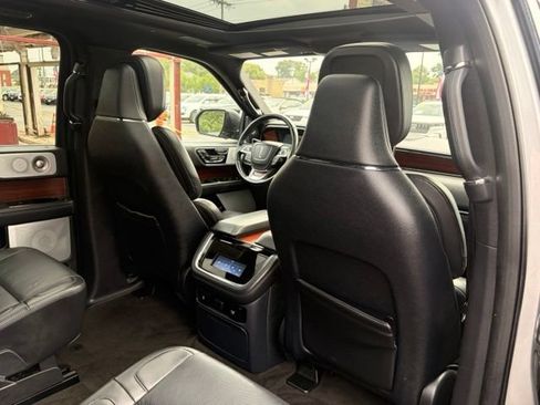 Used 2023 Lincoln Navigator L Reserve AWD/4WD image 26