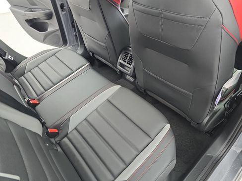 New 2026 Volkswagen GTI SE FWD image 11