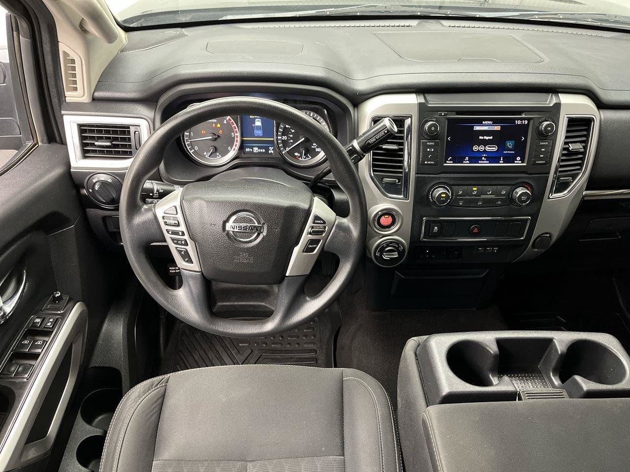 Used 2019 Nissan Titan SV AWD/4WD image 11