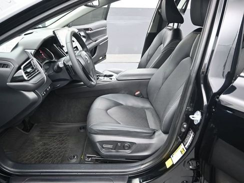 Used 2024 Toyota Camry XSE FWD image 13