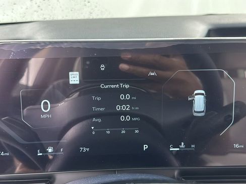 New 2026 Kia Carnival SX w/ SX Dark Edition Package FWD image 22