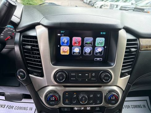 Used 2017 GMC Yukon XL Denali w/ Open Road Package AWD/4WD image 18