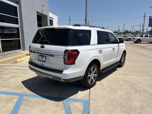 Certified 2024 Ford Expedition Limited RWD image 9