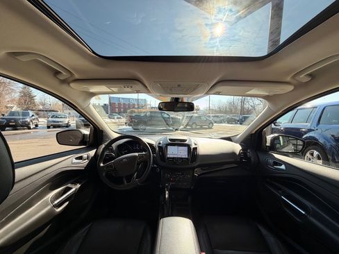 Used 2017 Ford Escape Titanium image 18