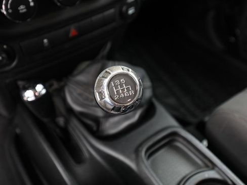 Used 2012 Jeep Wrangler Sport AWD/4WD image 19