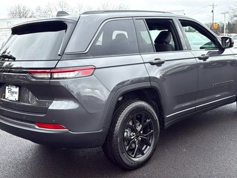New 2026 Jeep Grand Cherokee Laredo image 6