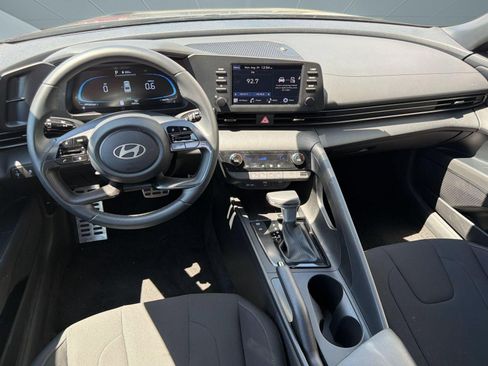 Used 2026 Hyundai Elantra Sport FWD image 15