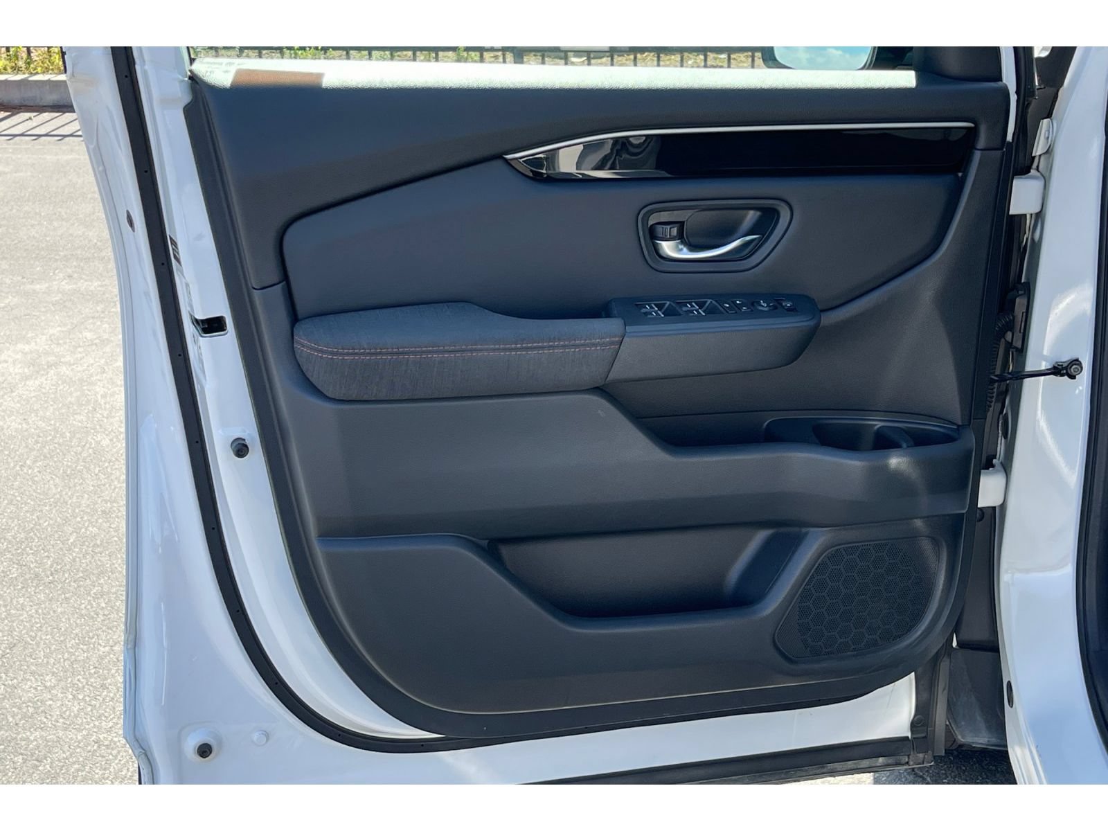Certified 2024 Honda Pilot Sport image 11