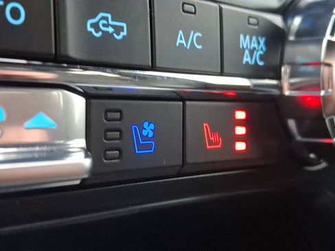 Certified 2023 Ford F150 Lariat w/ Equipment Group 502A High image 22