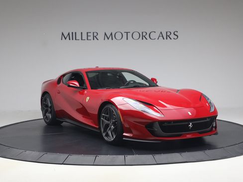 Certified 2018 Ferrari 812 Superfast RWD image 11