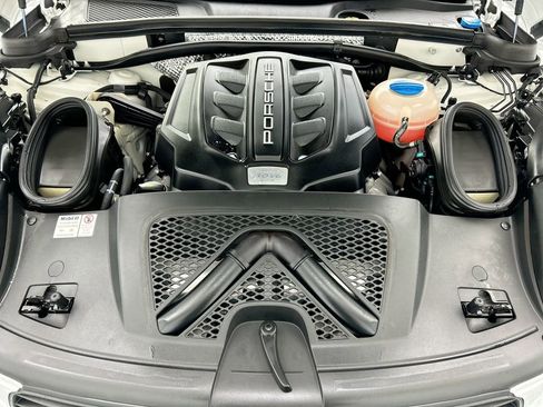 Used 2018 Porsche Macan GTS image 28