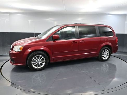 Used 2014 Dodge Grand Caravan SXT w/ Rear Park Assist Package image 9