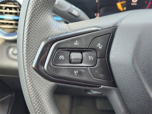 Used 2024 Chevrolet Trax LT image 28