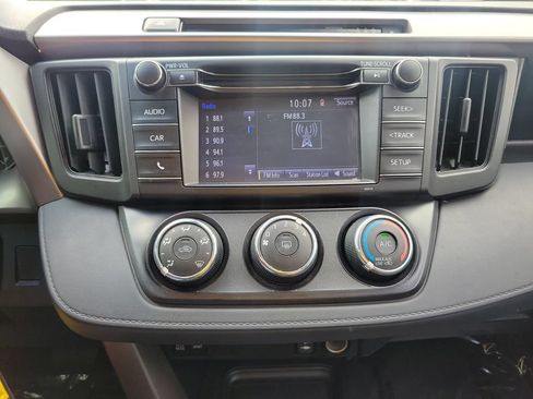 Used 2009 Toyota RAV4 2WD V6 image 36