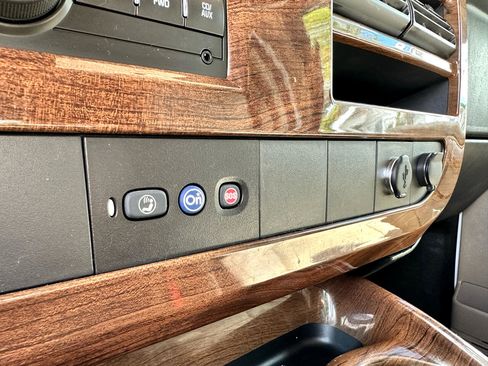 Used 2014 GMC Savana 1500 image 22