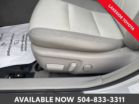 Used 2014 Toyota Camry XLE image 27