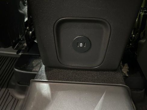 Certified 2023 Ford Escape Active w/ Tech Pack #2 image 32