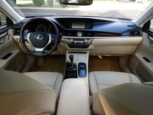 Used 2013 Lexus ES 350 w/ Premium Pkg FWD image 23