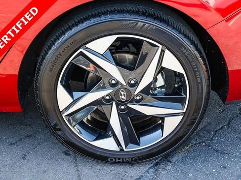 Certified 2023 Hyundai Elantra SEL w/ Convenience Package FWD image 8