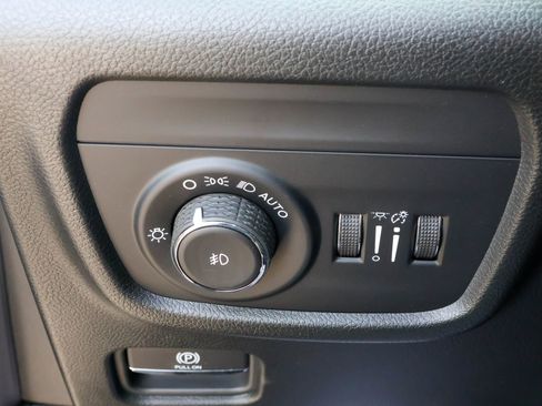 New 2026 Jeep Grand Cherokee L Limited AWD/4WD image 32
