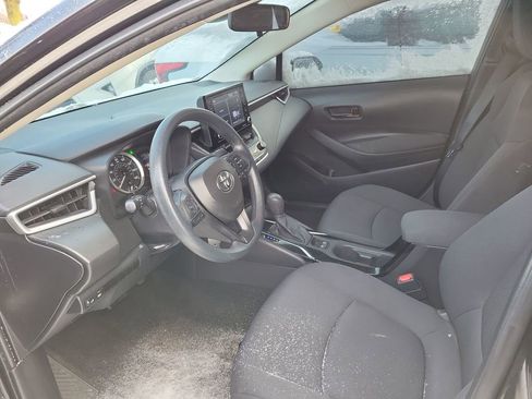 Used 2022 Toyota Corolla LE image 5