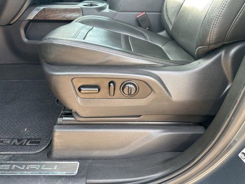 Used 2020 GMC Sierra 1500 Denali w/ Technology Package image 13