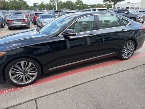 Used 2017 Genesis G80 5.0 Ultimate RWD image 5