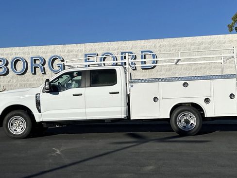 New 2026 Ford F350 XL w/ XL Chrome Package image 7