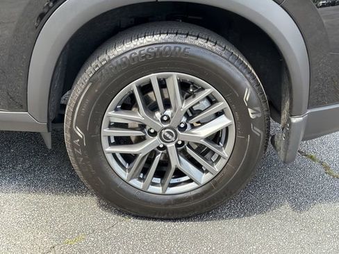 Certified 2024 Nissan Rogue S FWD image 11