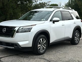 New 2025 Nissan Pathfinder SL video 2