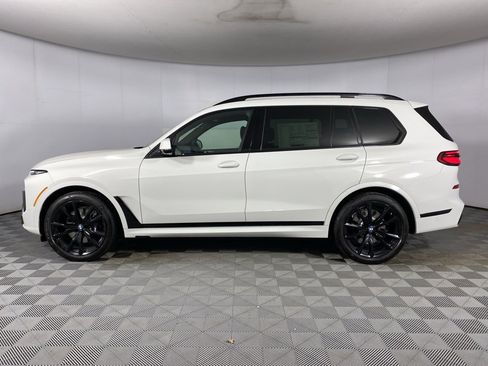 New 2026 BMW X7 xDrive40i w/ Executive Package image 4