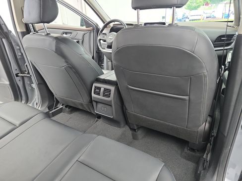 Certified 2023 Nissan Rogue SV w/ SV Premium B Package FWD image 11