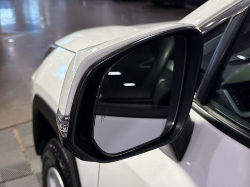 Used 2021 Toyota RAV4 LE FWD image 14