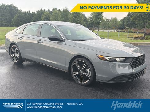 Used 2025 Honda Accord Sport image 1