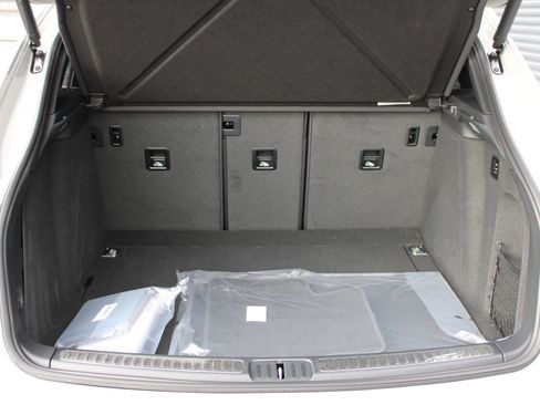 New 2026 Porsche Macan S image 23