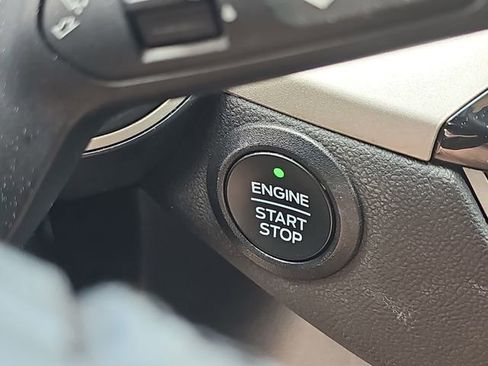 Used 2022 Ford Escape SE w/ Convenience Package image 31