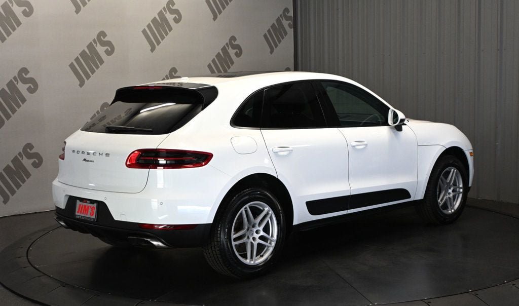 Used 2018 Porsche Macan AWD/4WD image 5