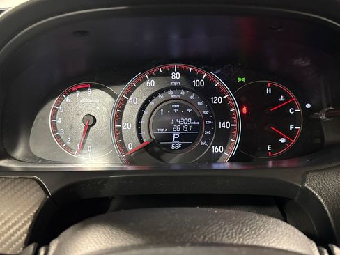 Used 2017 Honda Accord Sport image 19