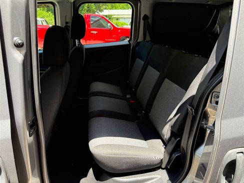 Used 2020 RAM ProMaster City SLT w/ Popular Equipment Group FWD image 6