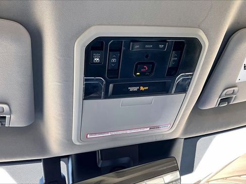 Used 2023 Toyota Tundra Limited image 31